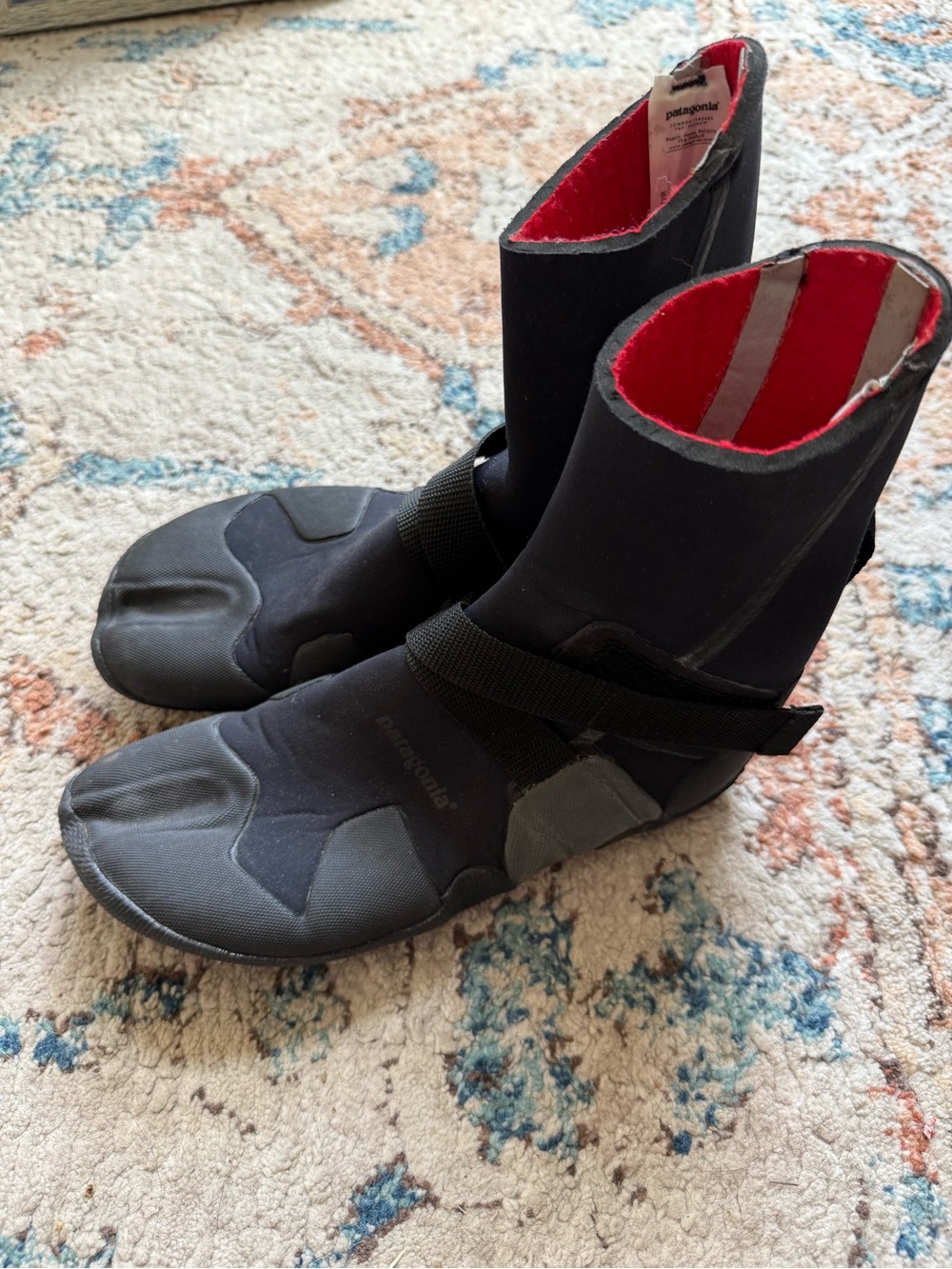Patagonia Black R3 Neoprene Booties with Red Lining
